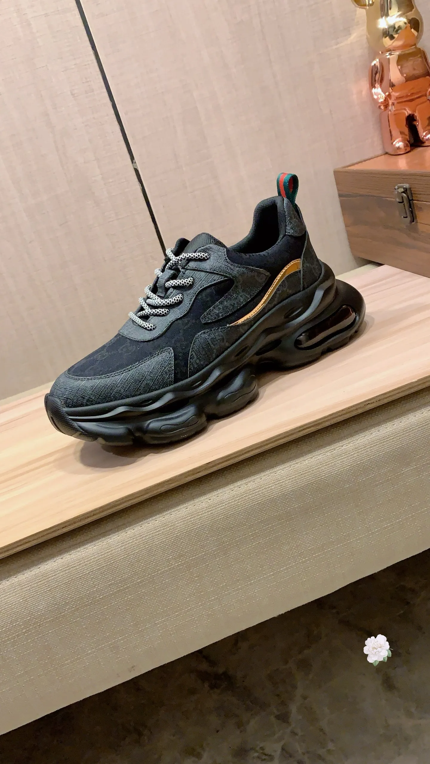 Men's men's shoes💰460💰💰🎩🎩[Lightning][Lightning] "Gucci*" latest • popular casual shoes, top brand [seduce] luxury ~ purchasing agency, top ~ quality. [Strong] The upper is made of imported breathable cowhide with material ➕ breathable sheepskin feet (•) and fine workmanship. The original stylish and stylish soft rubber wear-resistant and non-slip outsole is light and comfortable on the feet. The real thing looks better when photographed. 012: code: 38-44, 4️⃣ colors selected